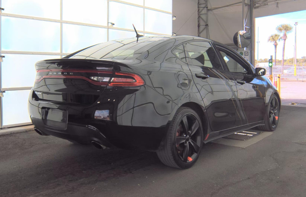 2016 Dodge Dart SXT photo 3
