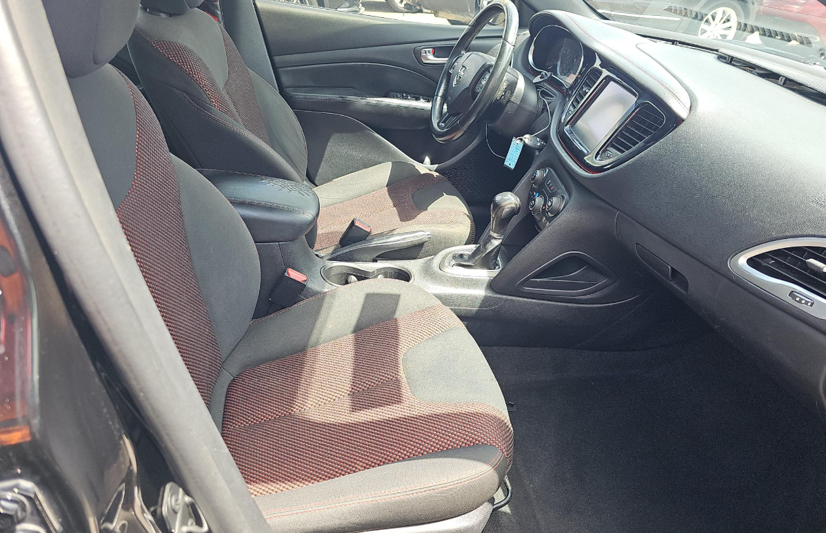 2016 Dodge Dart SXT photo 7