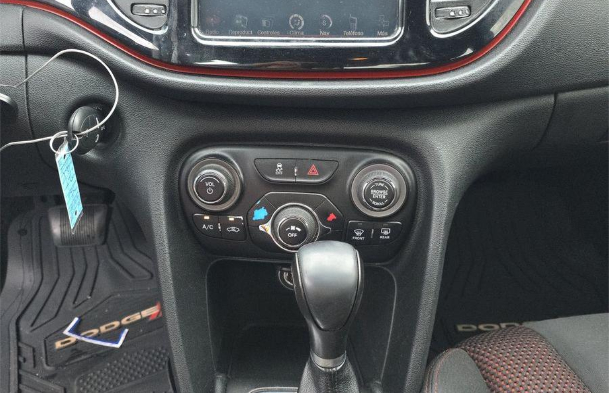 2016 Dodge Dart SXT photo 10