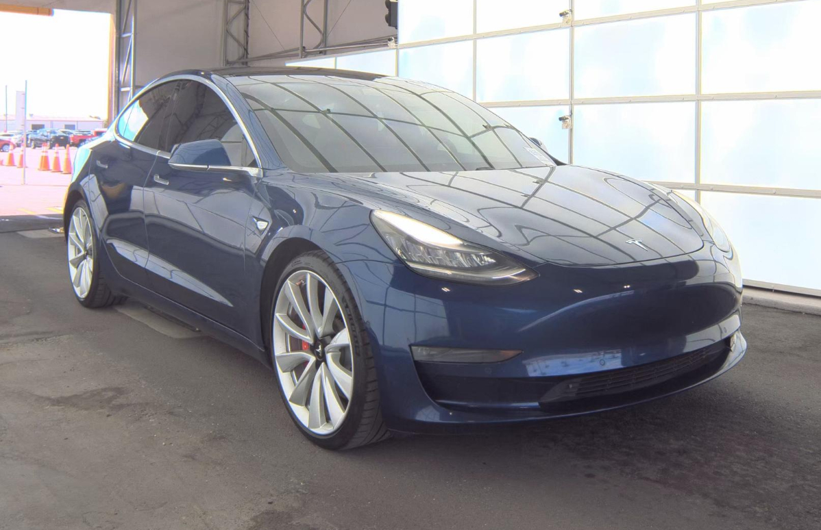 2019 Tesla Model 3 photo 3