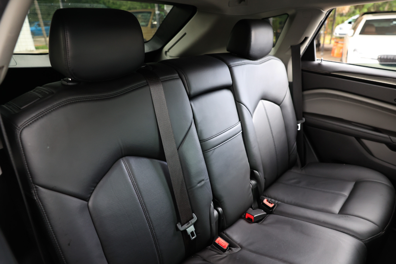 Cadillac SRX Base 2011 Cadillac SRX Base 2011