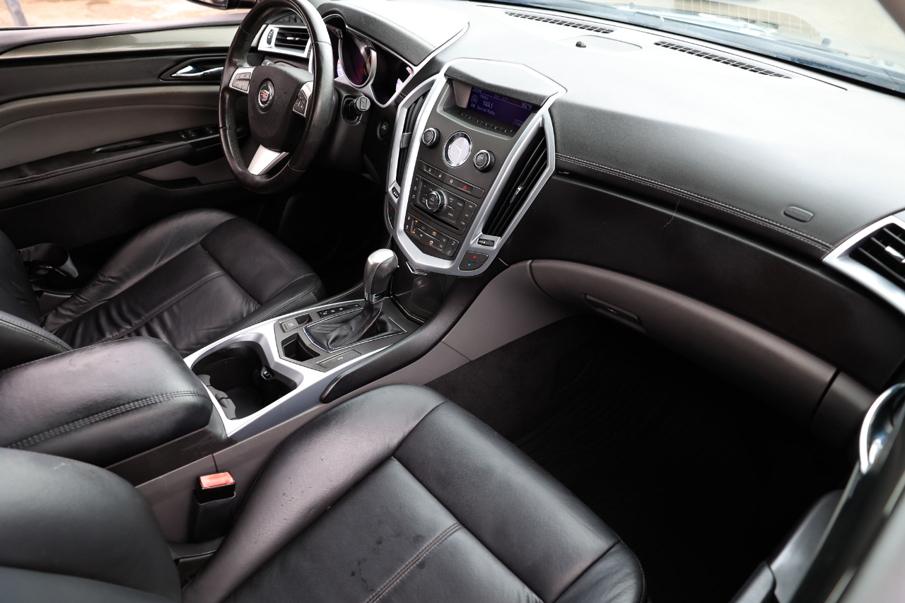 Cadillac SRX Base 2011 Cadillac SRX Base 2011