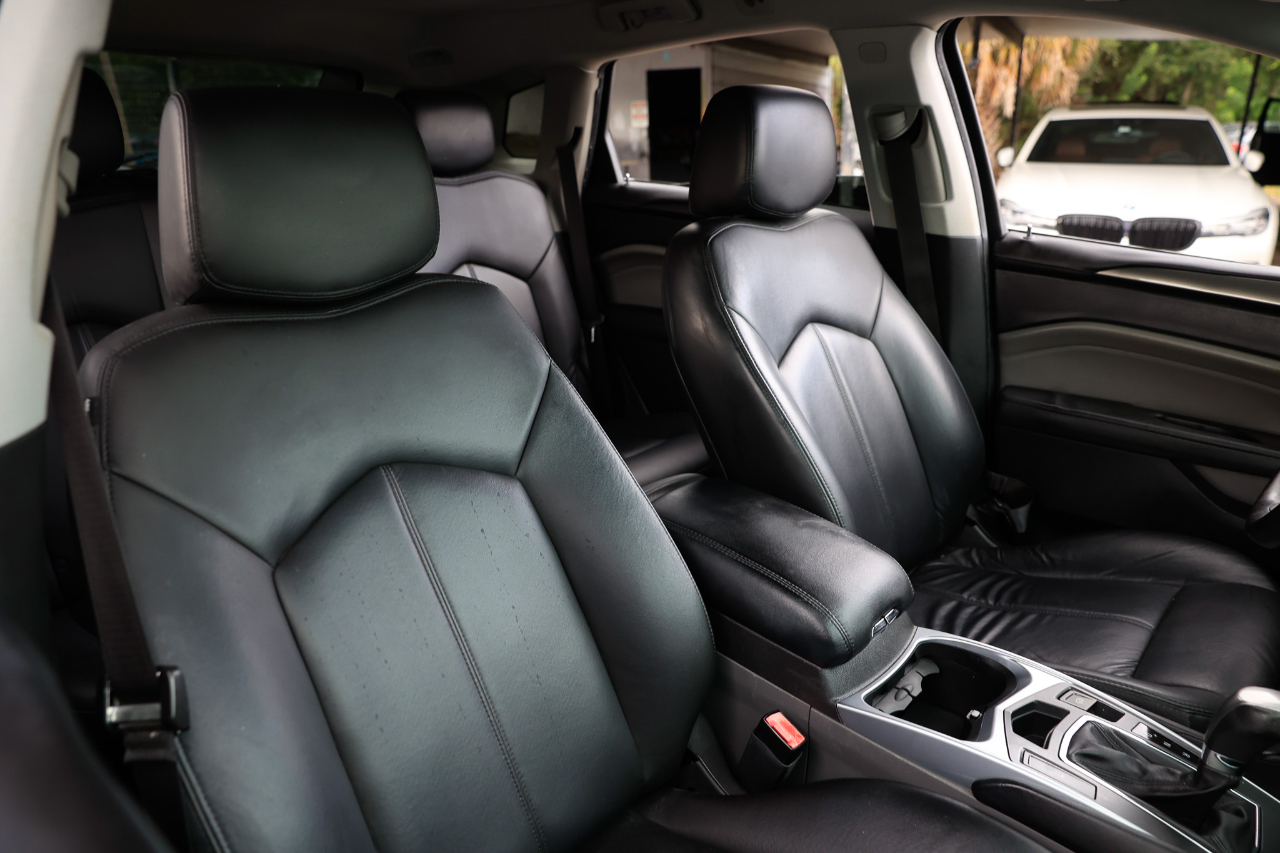 Cadillac SRX Base 2011 Cadillac SRX Base 2011