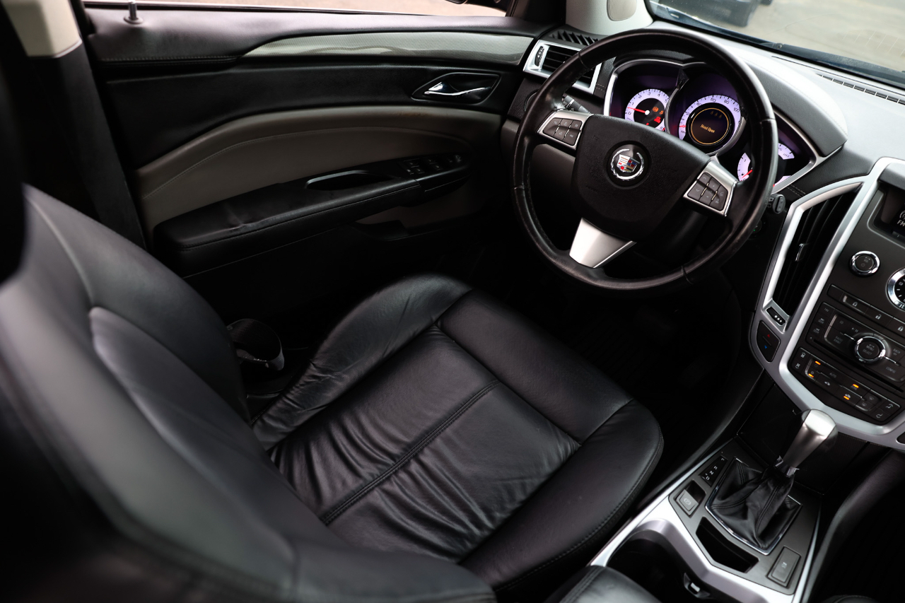 Cadillac SRX Base 2011 Cadillac SRX Base 2011