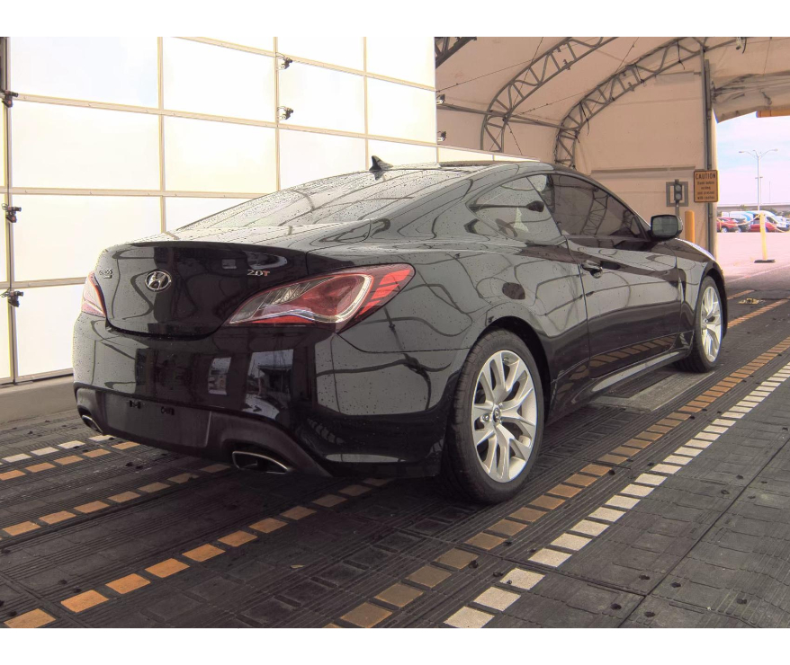 2013 Hyundai Genesis Coupe 2.0T photo 2