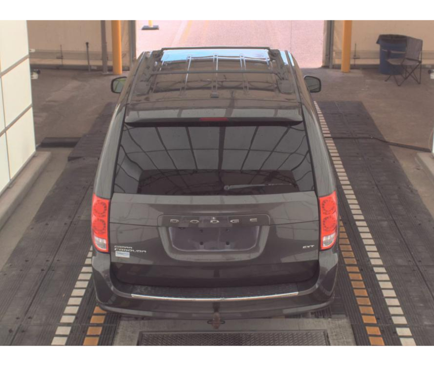 2015 Dodge Grand Caravan SXT photo 3