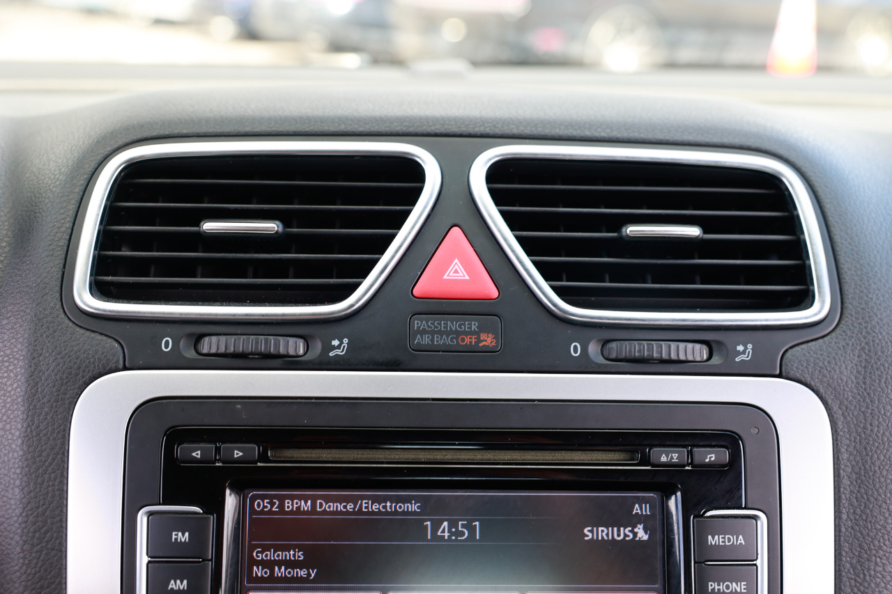 Volkswagen Eos  2013 Volkswagen Eos  2013