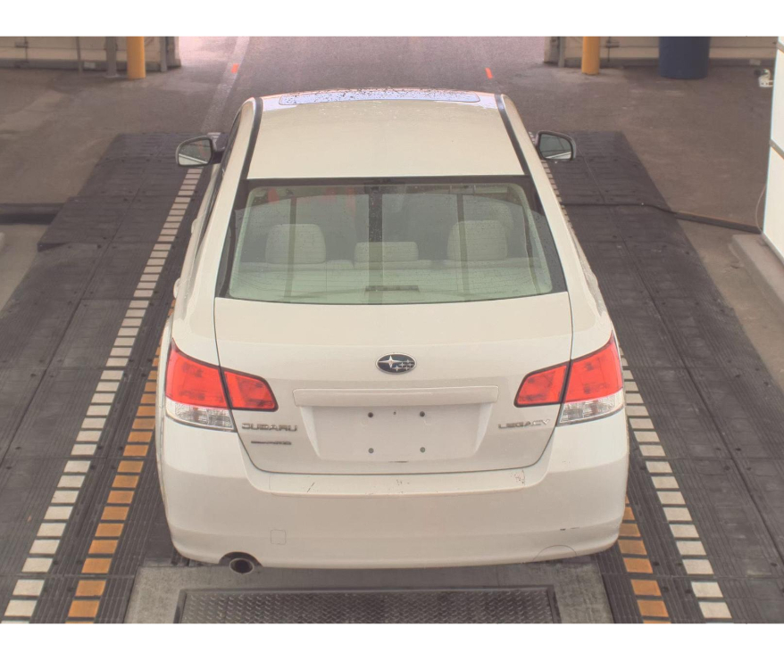 2013 Subaru Legacy Premium photo 4