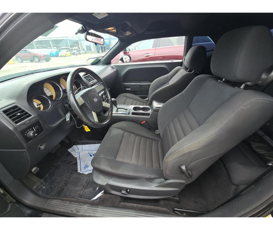 2010 Dodge Challenger R/T photo 6