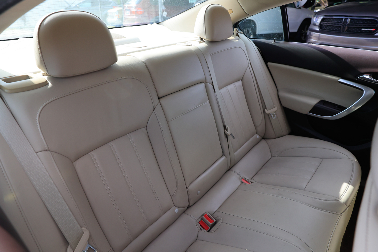 Buick Regal Base 2013 Buick Regal Base 2013