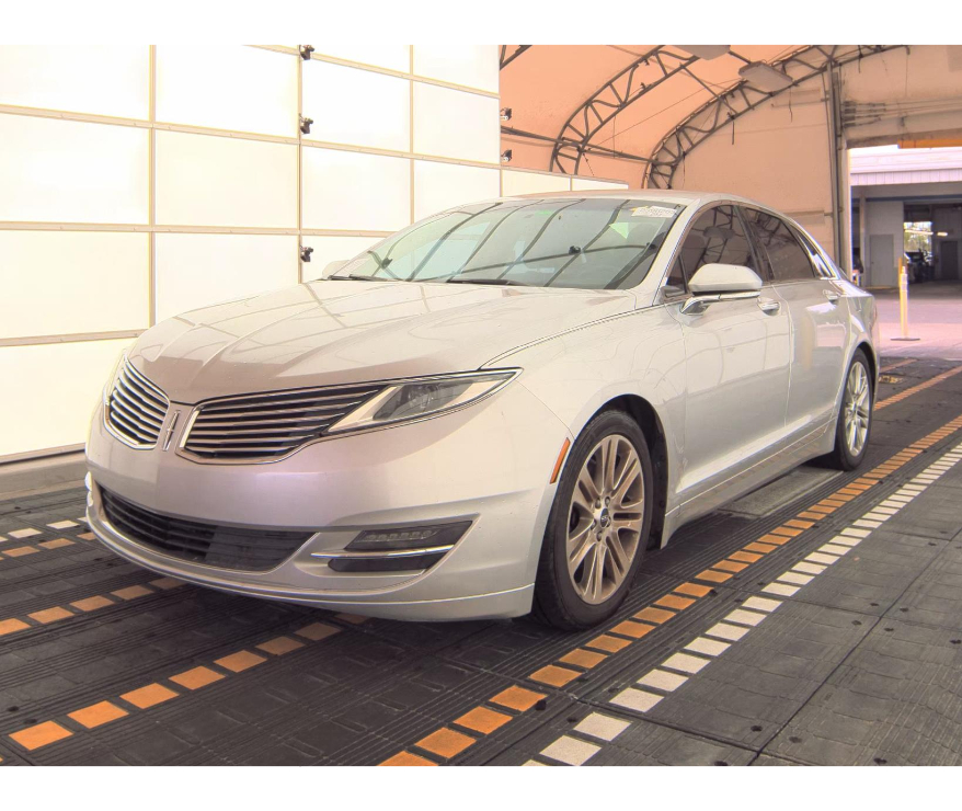 2016 Lincoln MKZ photo 2
