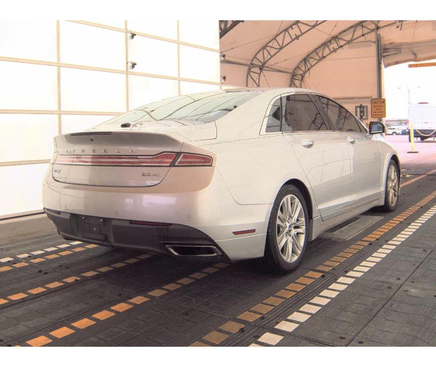 2016 Lincoln MKZ photo 4