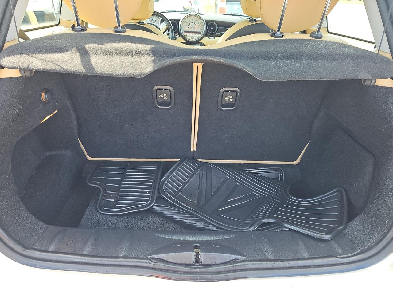 MINI Cooper Hardtop  2010