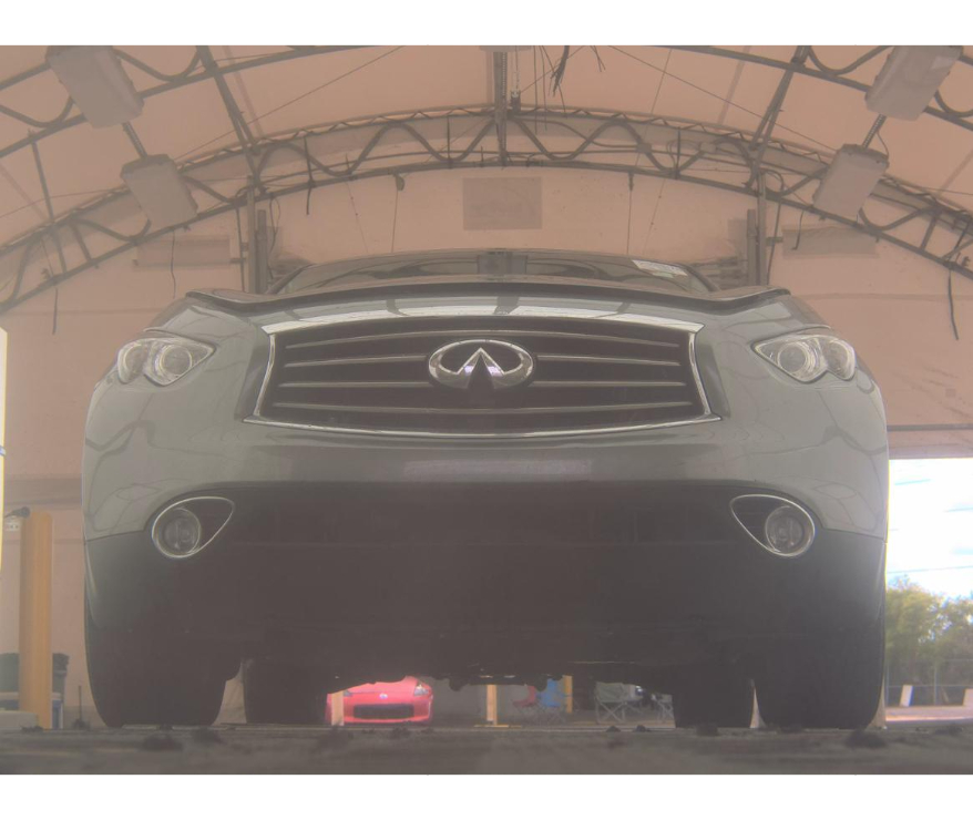 2014 Infiniti QX70 photo 2