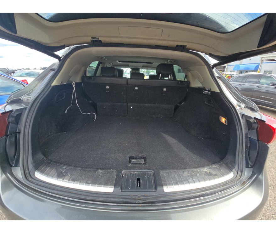 2014 Infiniti QX70 photo 12