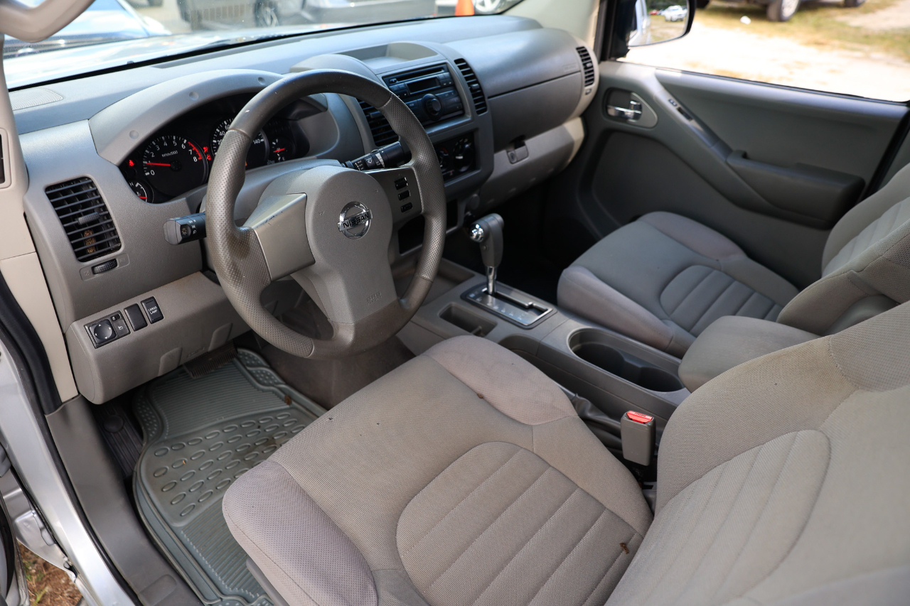 2008 Nissan Frontier SE photo 4
