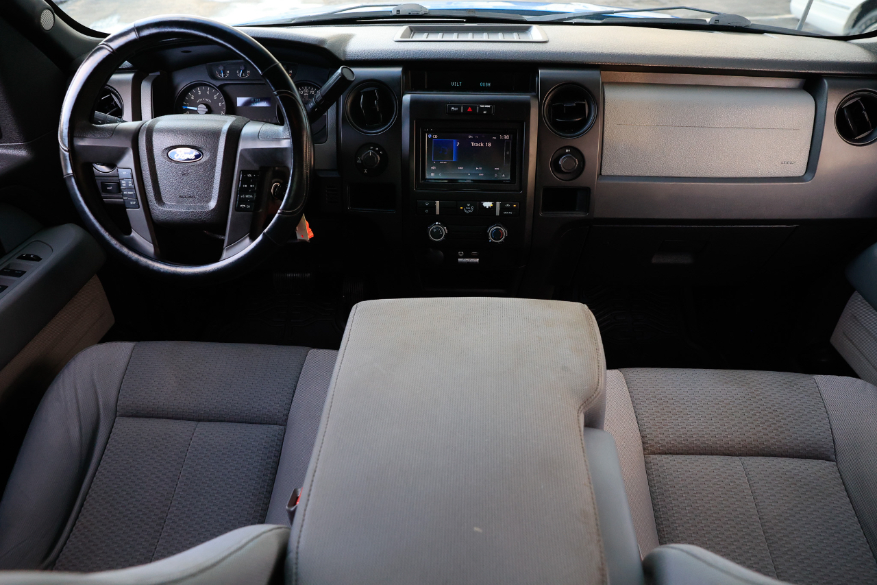2013 Ford F-150 photo 2