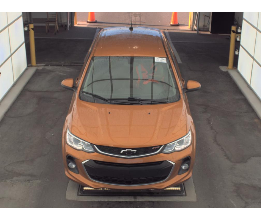 2018 Chevrolet Sonic Premier photo 2