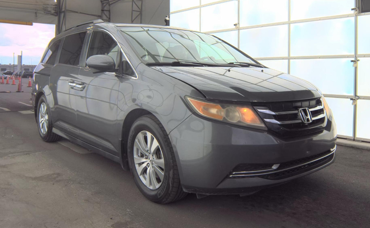 2015 Honda Odyssey EX-L photo 2