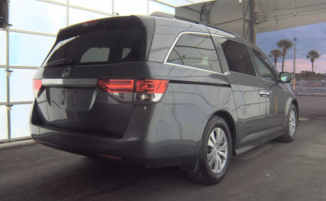2015 Honda Odyssey EX-L photo 3