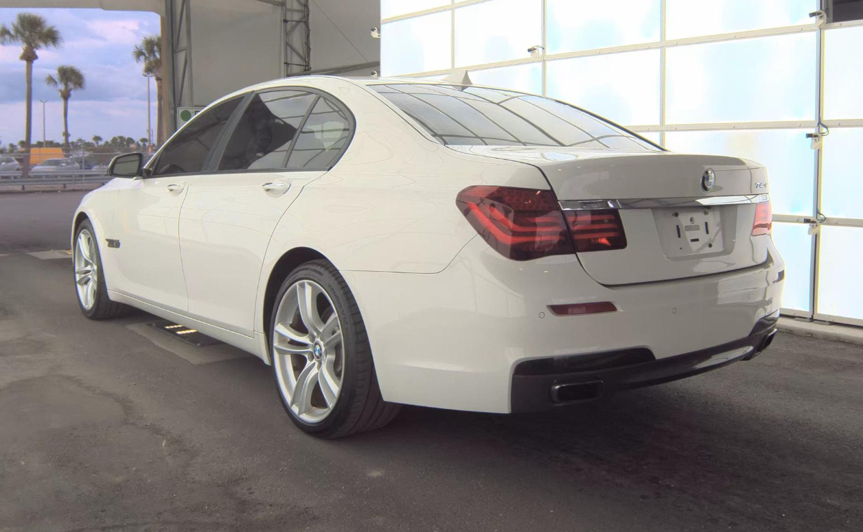 2013 Bmw 740i Sedan photo 4