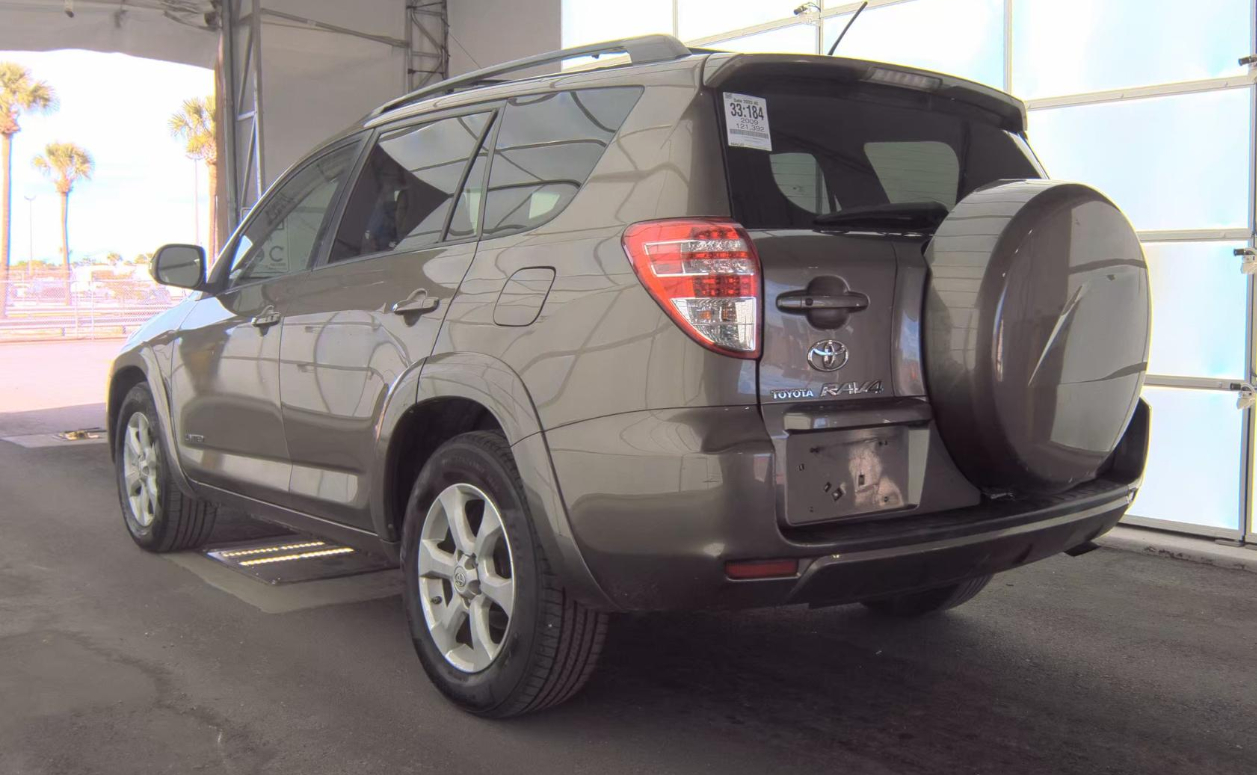 2009 Toyota RAV4 Limited photo 4