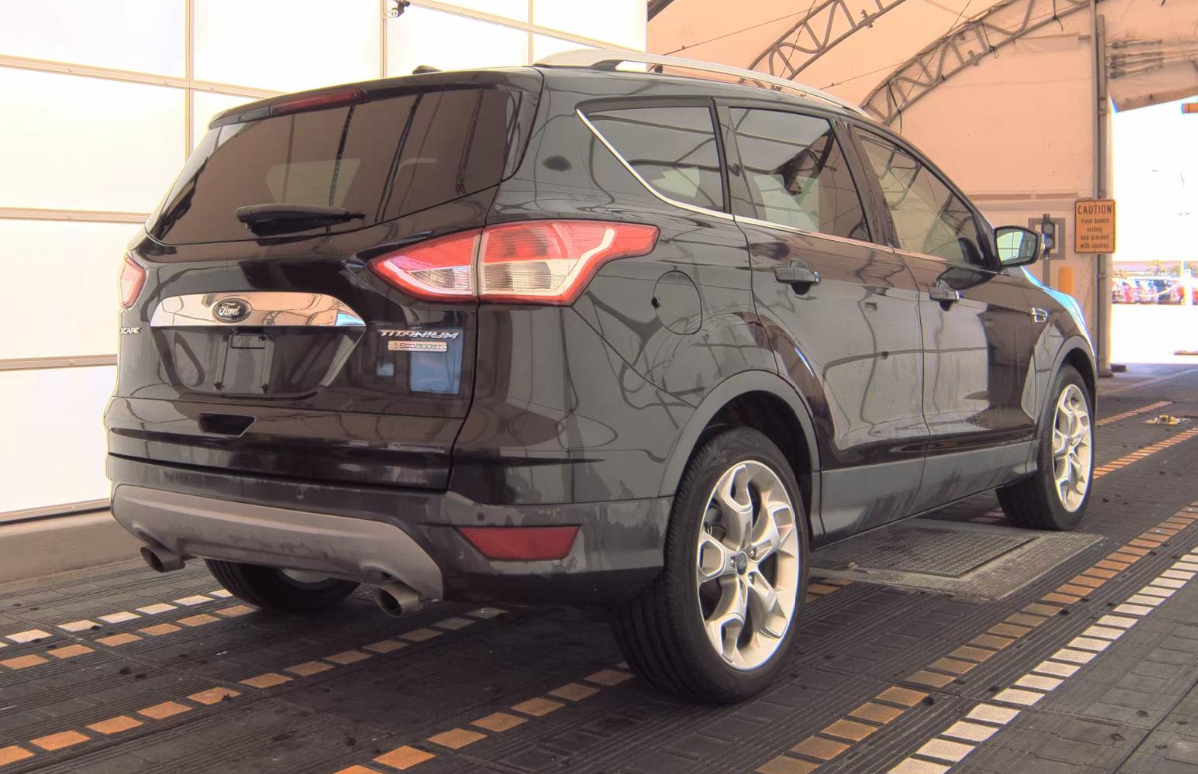 2015 Ford Escape Titanium photo 4