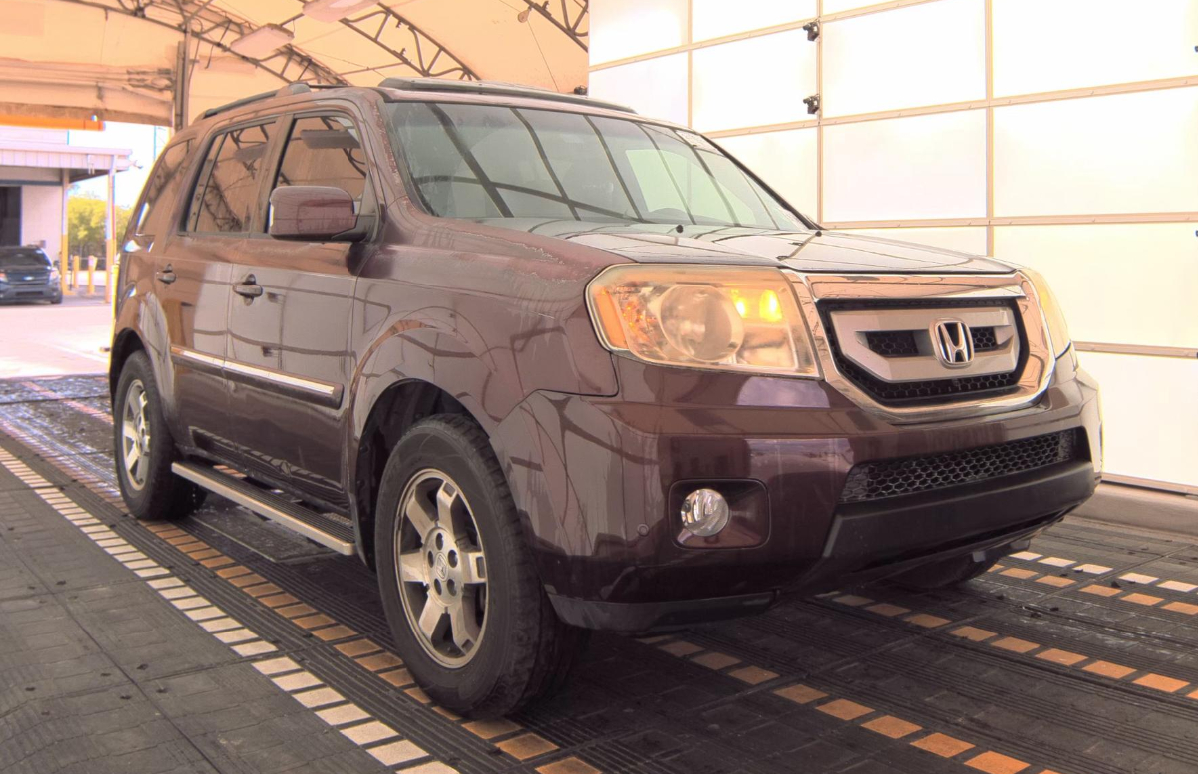 2011 Honda Pilot Touring photo 3
