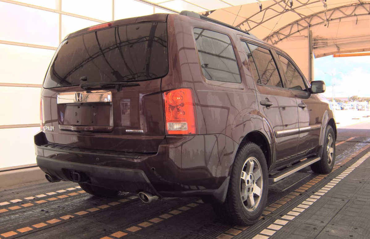 2011 Honda Pilot Touring photo 4