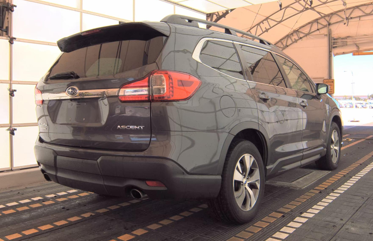2019 Subaru Ascent Premium photo 3