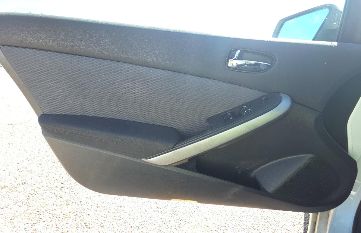 2009 Nissan Altima photo 4