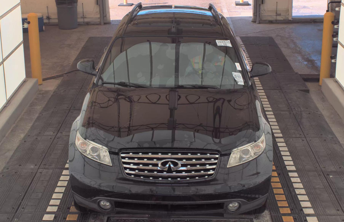 2003 Infiniti FX35 photo 2