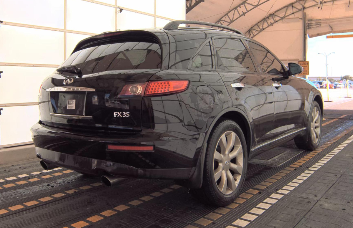 2003 Infiniti FX35 photo 4