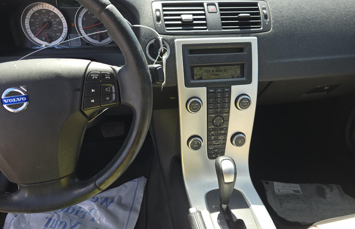 2012 Volvo C70 T5 photo 9