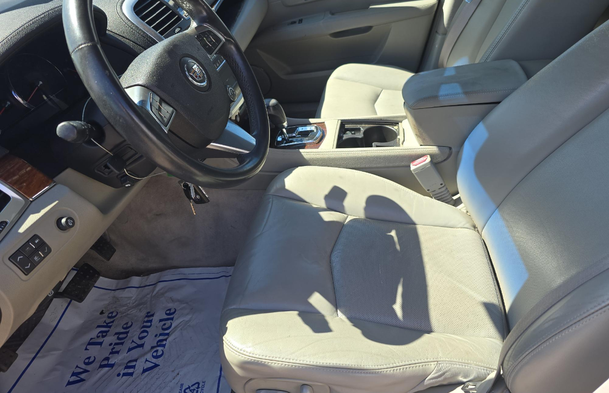 2008 Cadillac SRX V6 photo 4