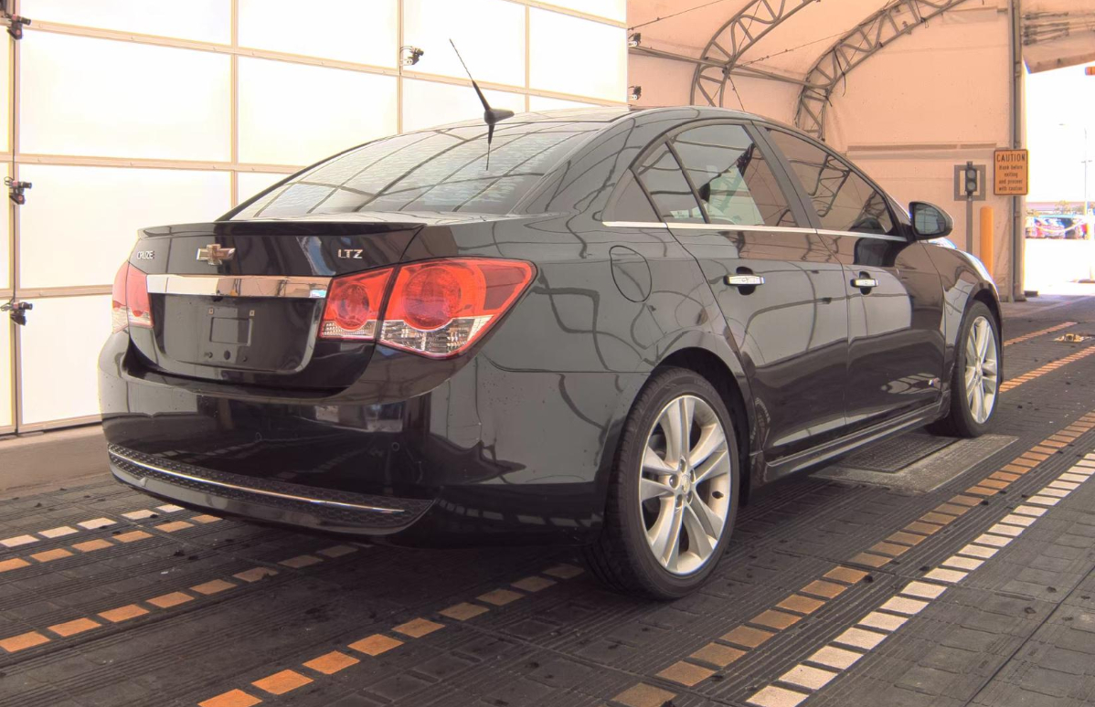 2014 Chevrolet Cruze LTZ photo 4