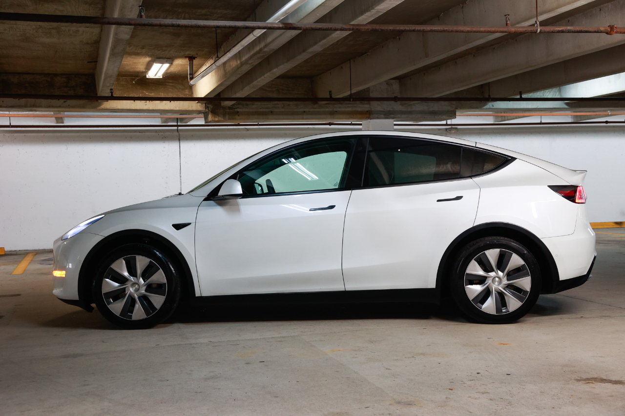 2022 Tesla Model Y photo 3