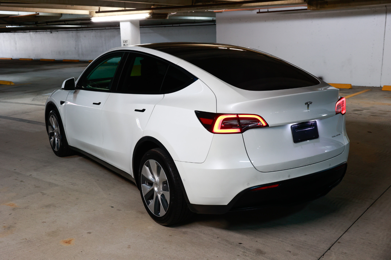 2022 Tesla Model Y photo 5