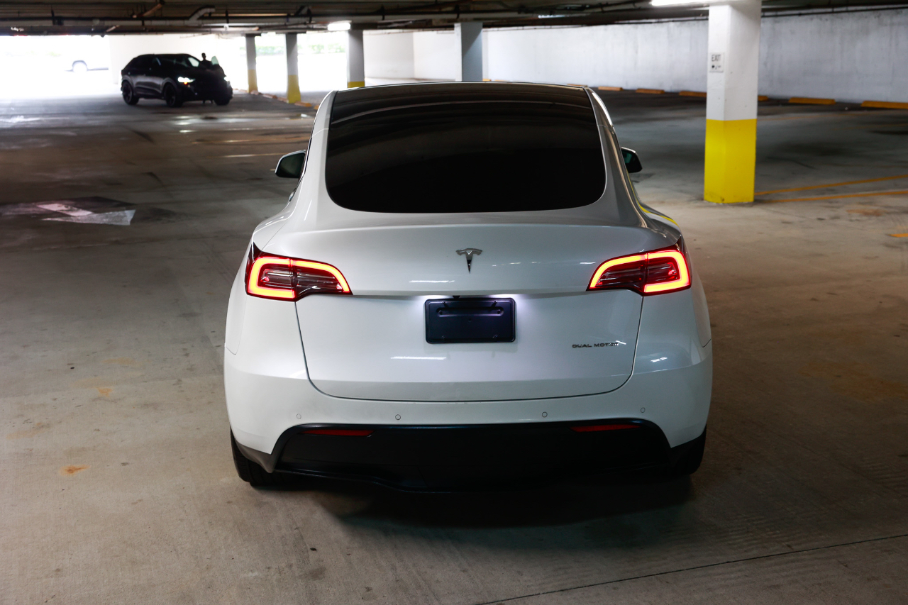2022 Tesla Model Y photo 8