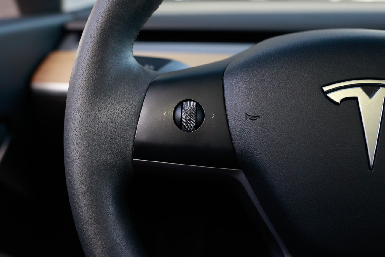 2022 Tesla Model Y photo 26