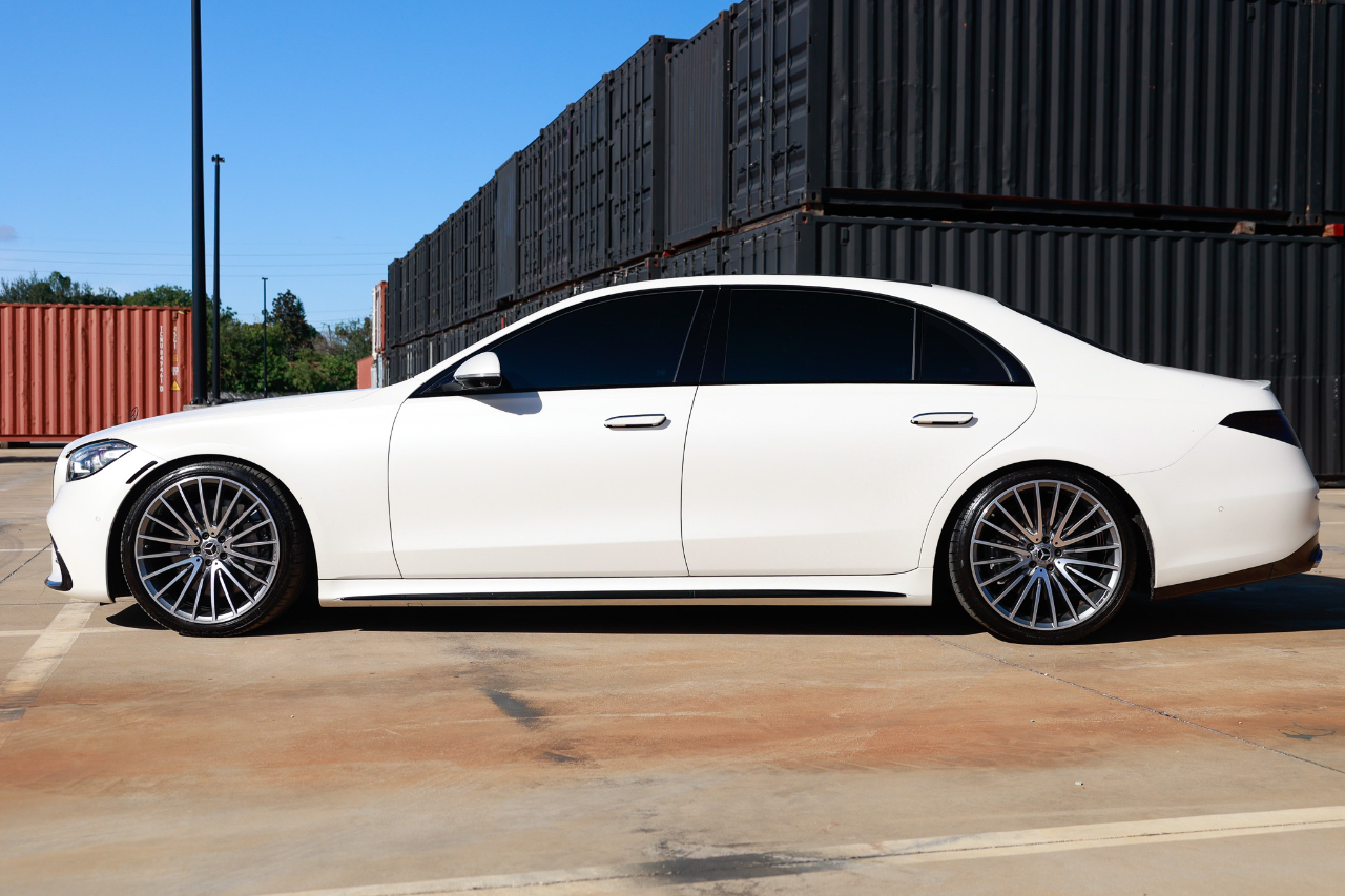 2022 Mercedes Benz S 580 4MATIC photo 3