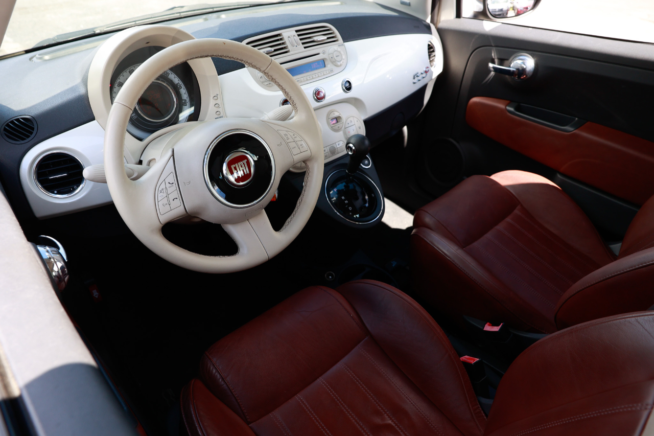 2012 Fiat 500 Lounge photo 3