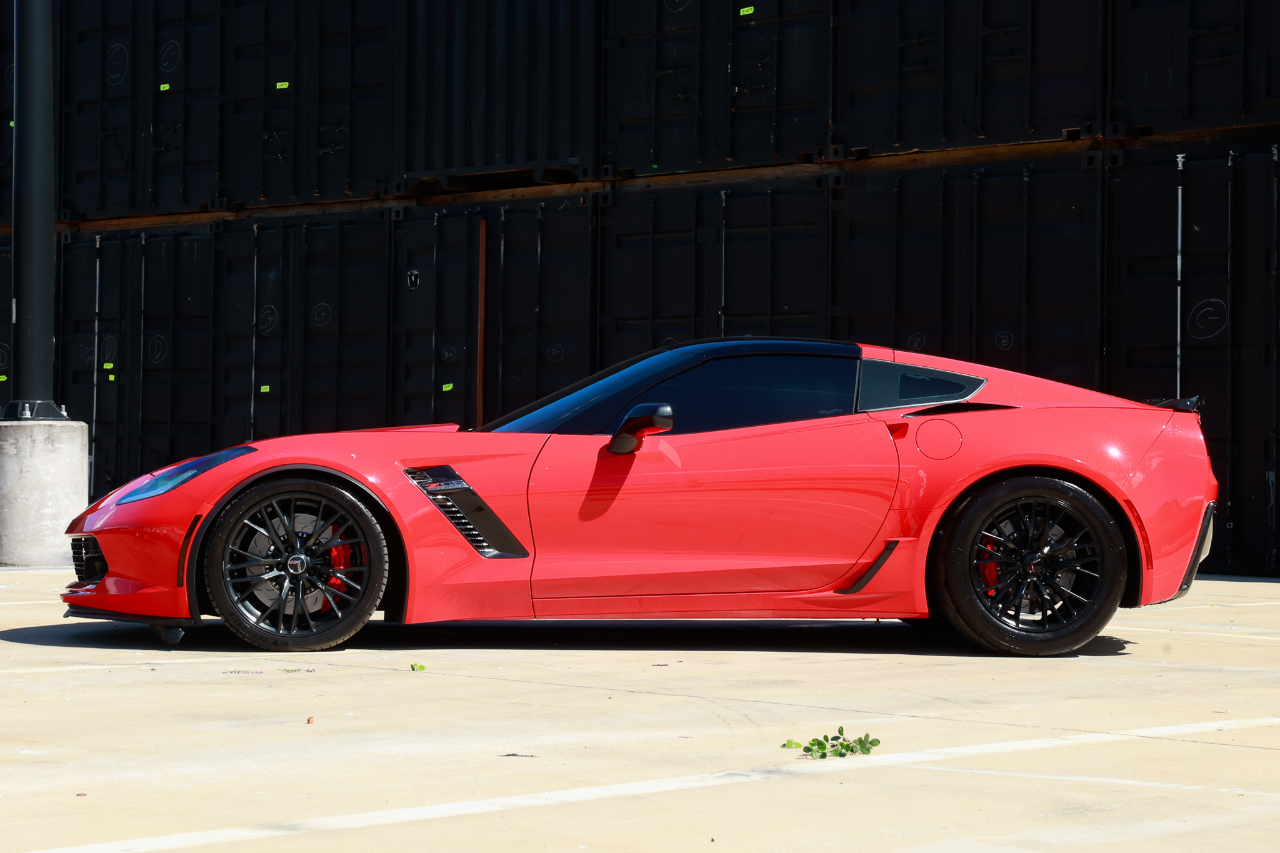 2015 Chevrolet Corvette Stingray 2LZ Z06 photo 2