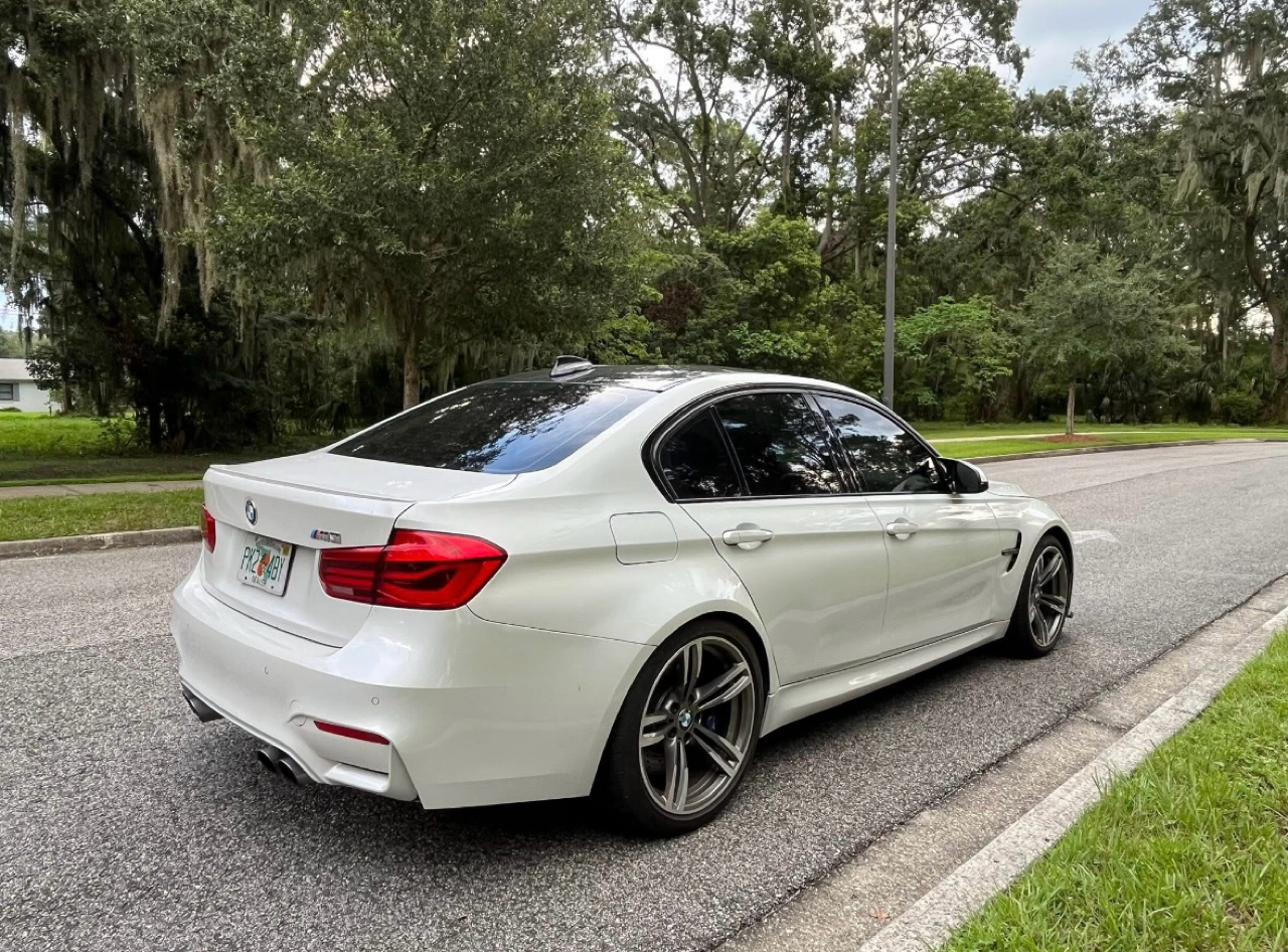 BMW M3  2016 BMW M3  2016