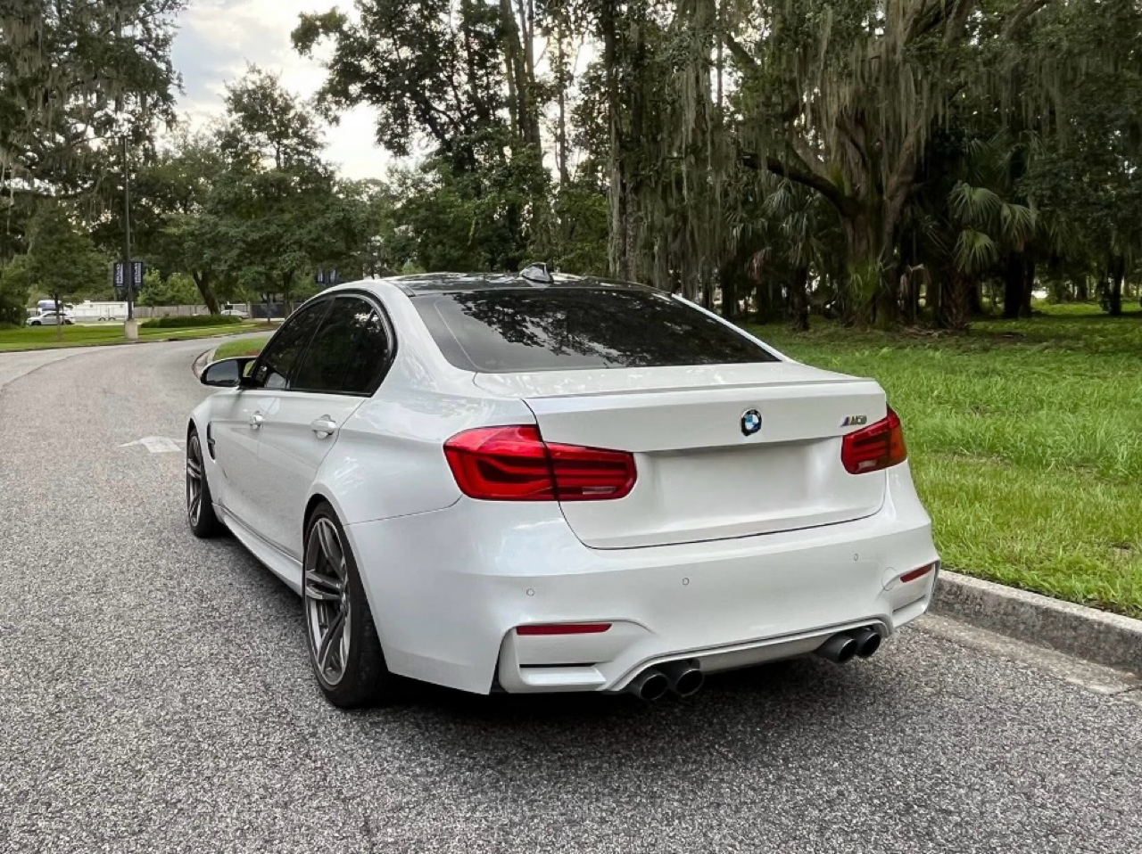 BMW M3  2016 BMW M3  2016