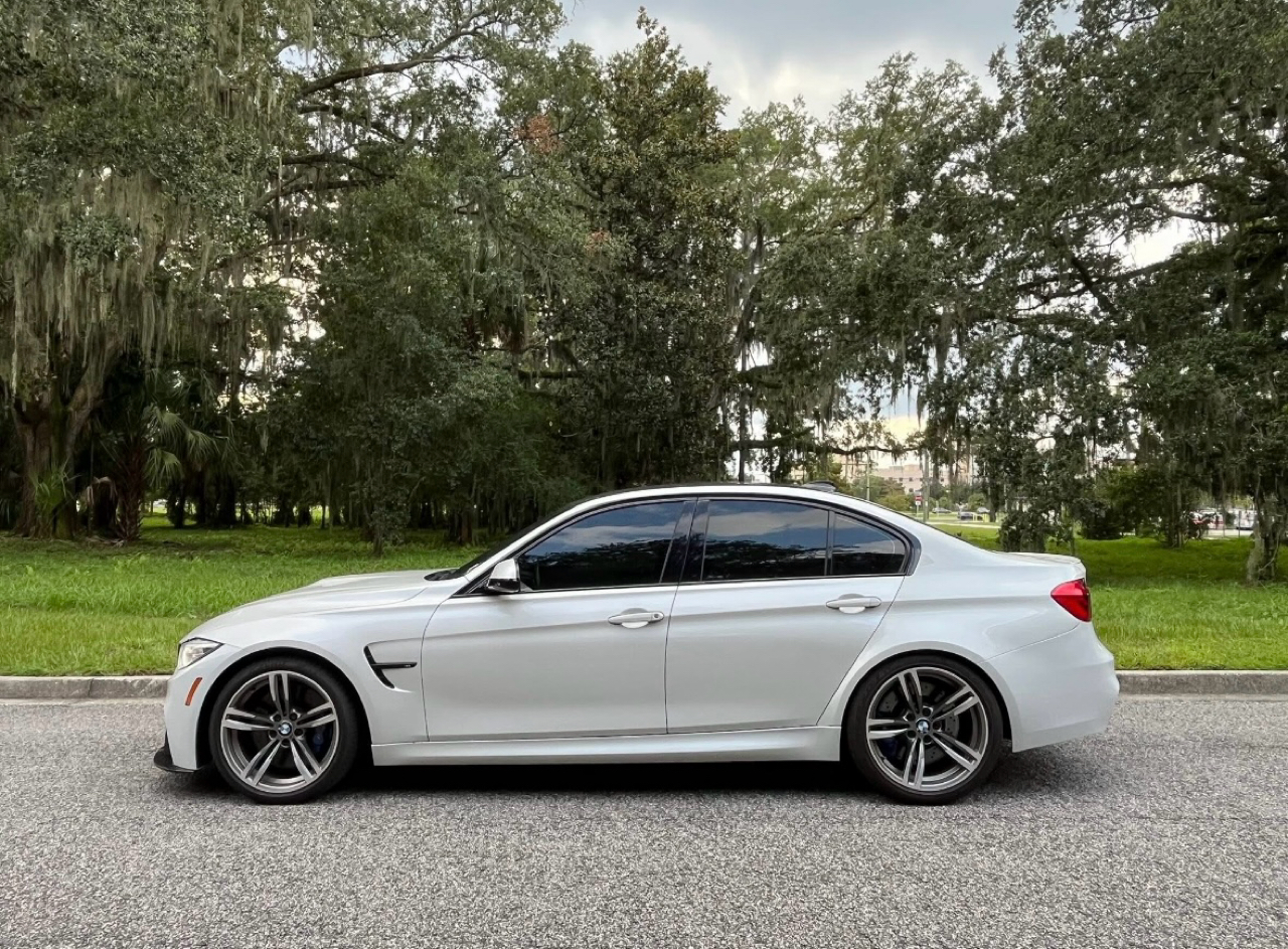 BMW M3  2016 BMW M3  2016