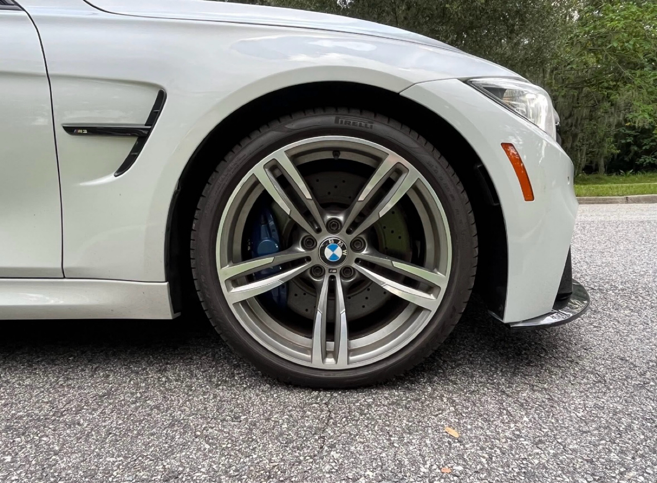 BMW M3  2016 BMW M3  2016