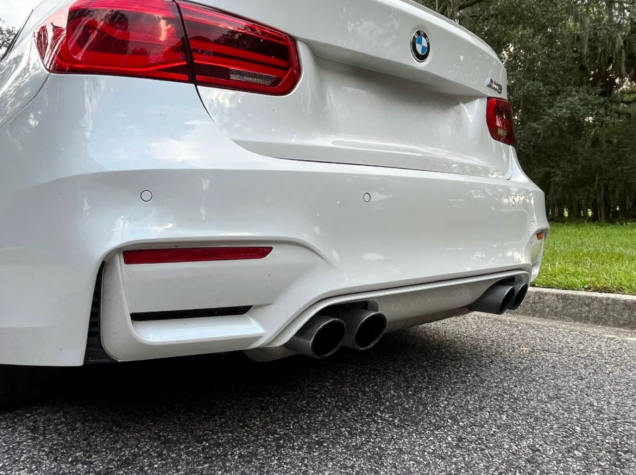BMW M3  2016 BMW M3  2016