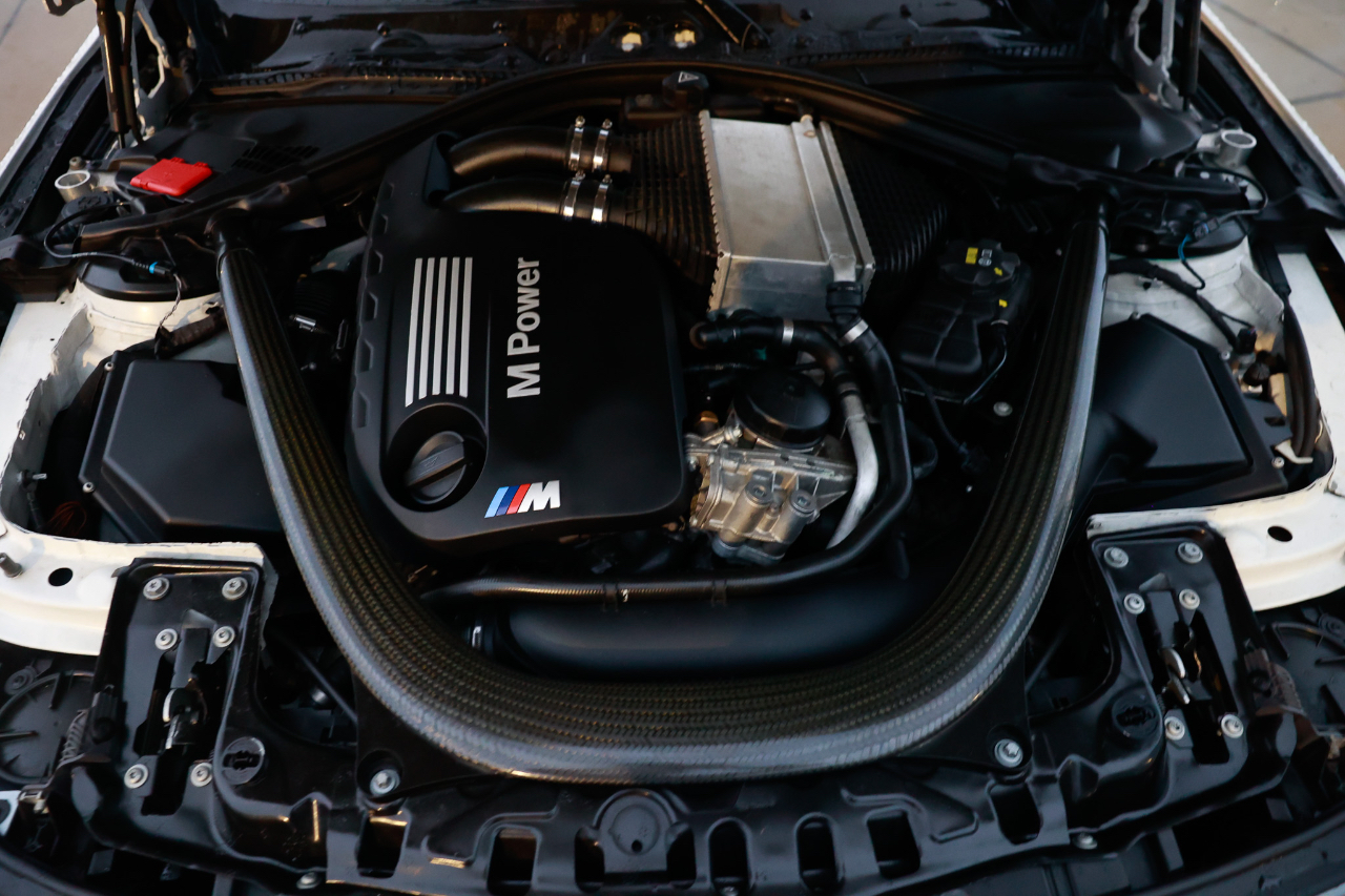 BMW M3  2016 BMW M3  2016