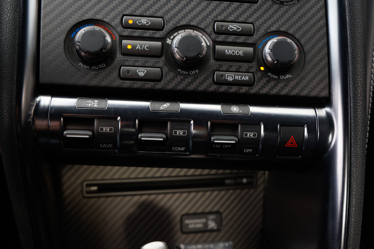 Nissan GT-R Premium 2016 Nissan GT-R Premium 2016